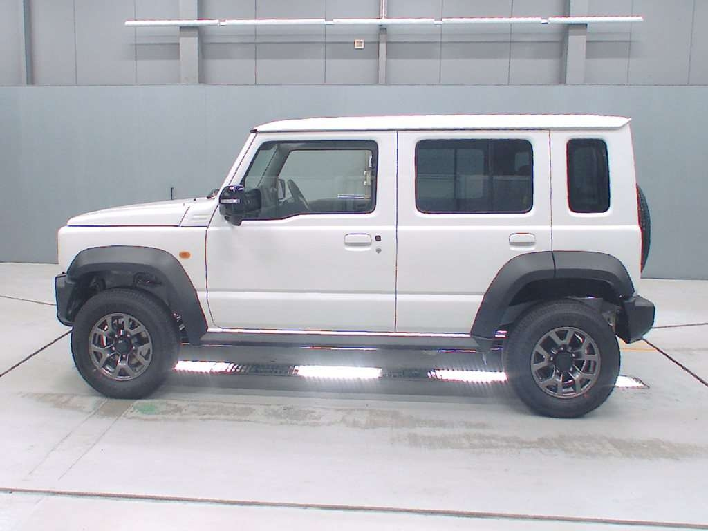 SUZUKI JIMNY NOMADE 2025
