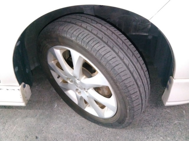 MITSUBISHI DELICA D2 2012