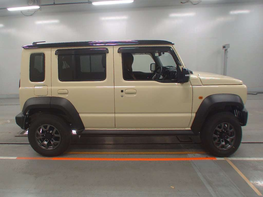 SUZUKI JIMNY NOMADE 2025