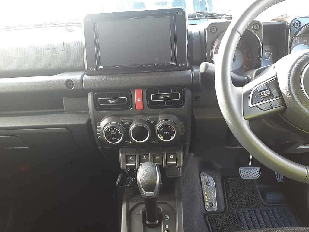 SUZUKI JIMNY NOMADE 2025