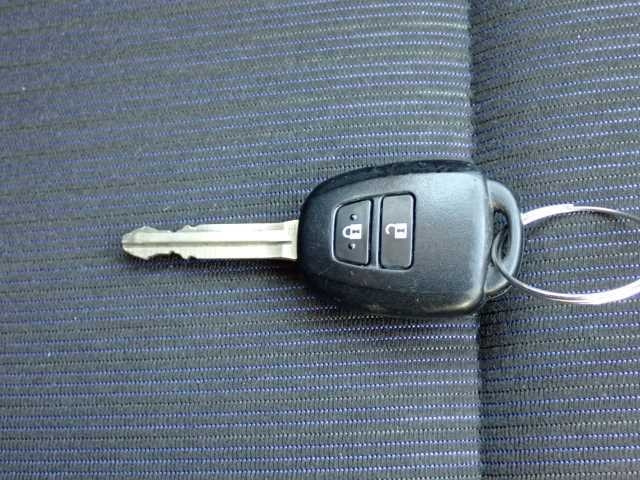 TOYOTA COROLLA FIELDER 2019