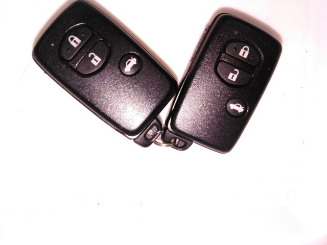 TOYOTA COROLLA AXIO 2013