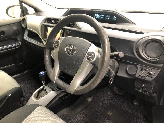 TOYOTA AQUA 2014