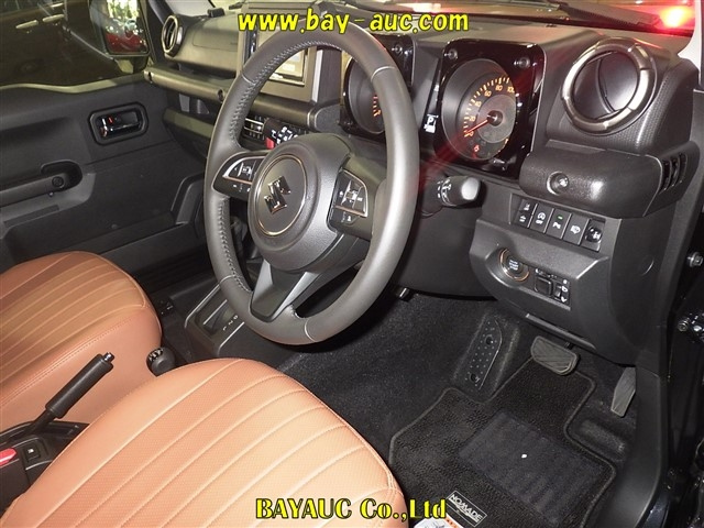 SUZUKI JIMNY NOMADE 2025