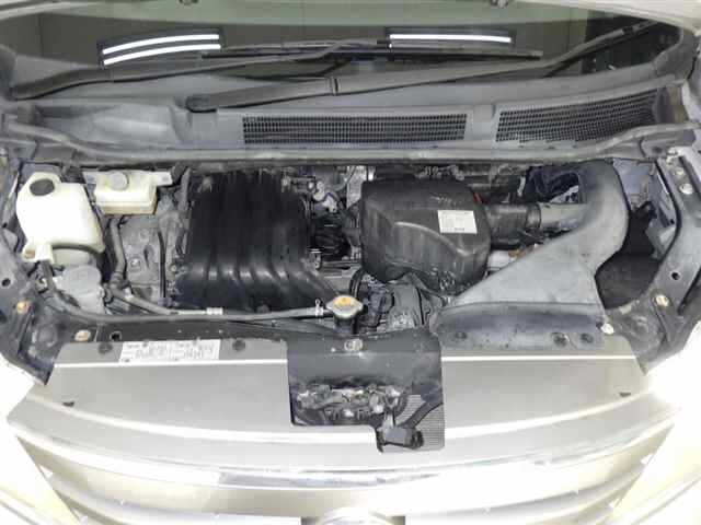 NISSAN SERENA 2011