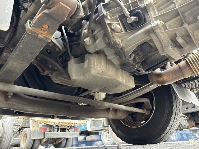 MITSUBISHI CANTER 2016