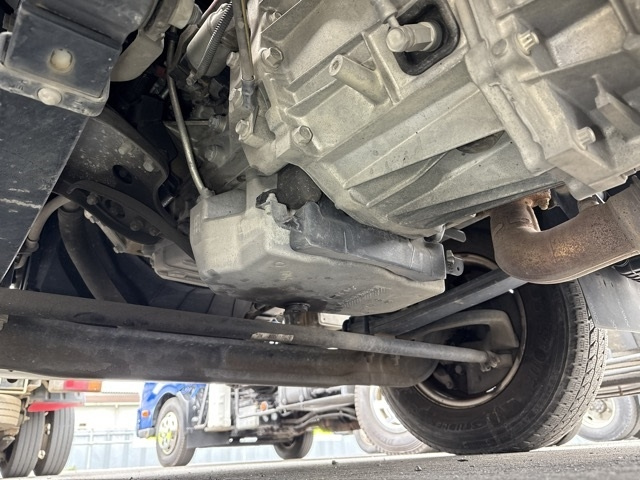 MITSUBISHI CANTER 2016