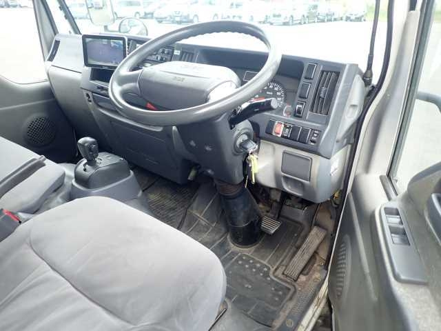 ISUZU ELF 2012