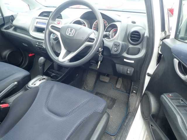 HONDA FIT 2010