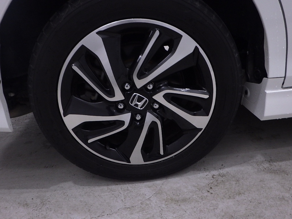 HONDA STEP WAGON 2017