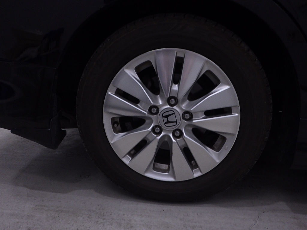 HONDA STEP WAGON 2011