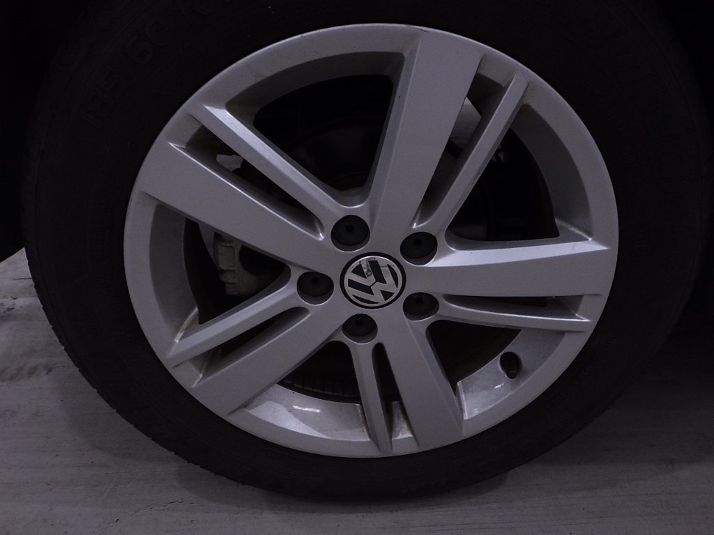 VOLKSWAGEN POLO 2014