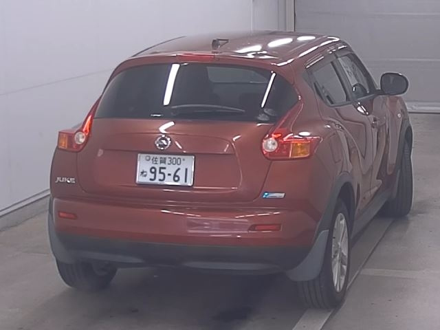 NISSAN JUKE 2011