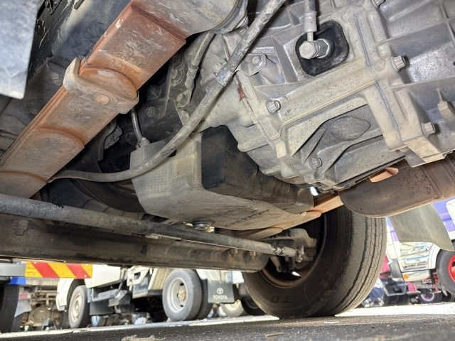 MITSUBISHI CANTER 2012