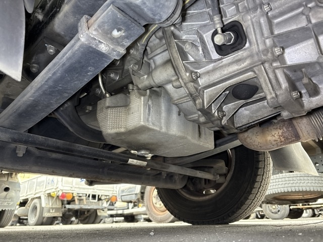 MITSUBISHI CANTER 2015