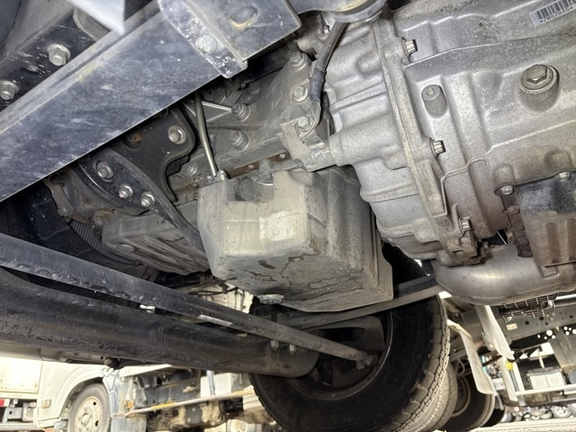 MITSUBISHI CANTER 2019