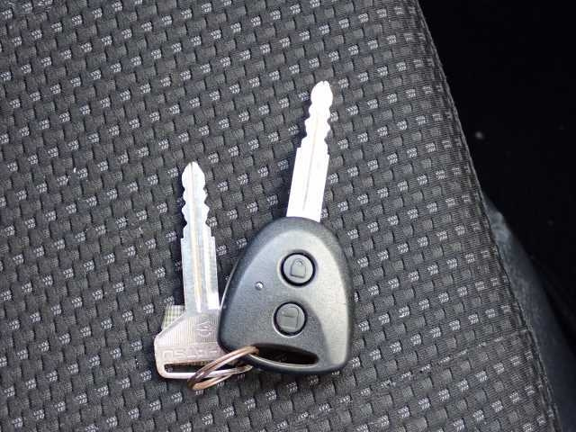 DAIHATSU HIJET VAN 2019