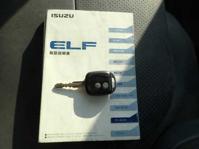 ISUZU ELF 2011