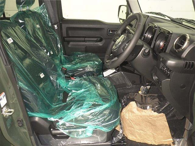 SUZUKI JIMNY NOMADE 2025