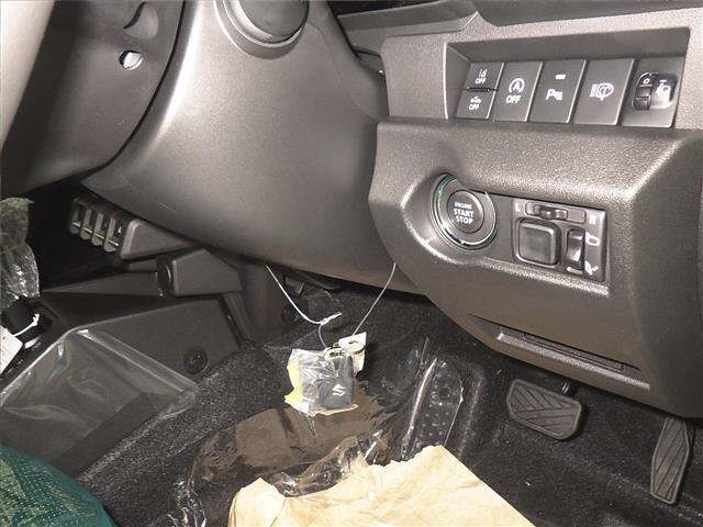 SUZUKI JIMNY NOMADE 2025