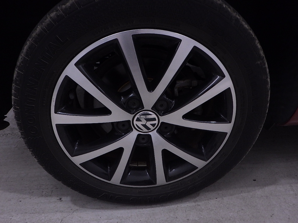 VOLKSWAGEN GOLF TOURAN 2015