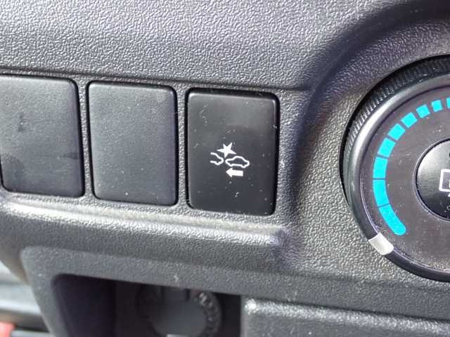 TOYOTA HIACE VAN 2019