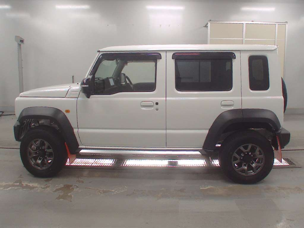 SUZUKI JIMNY NOMADE 2025