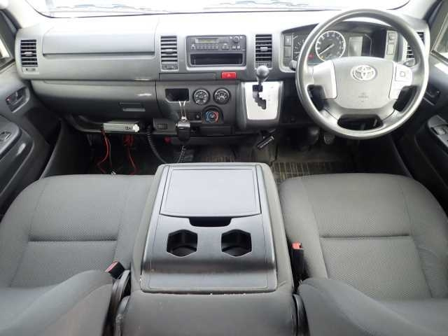 TOYOTA HIACE VAN 2020