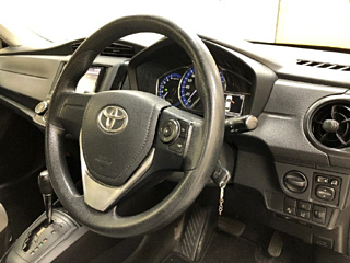 TOYOTA COROLLA AXIO 2015