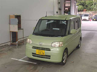 DAIHATSU TANTO 2012