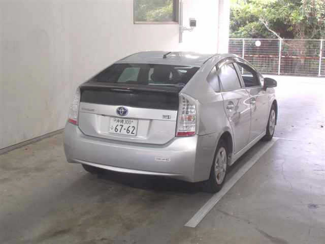 TOYOTA PRIUS 2010