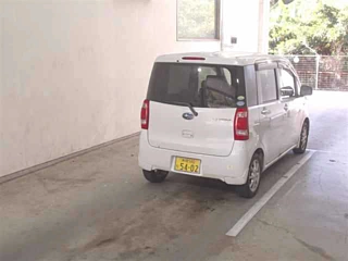 SUBARU LUCRA 2012