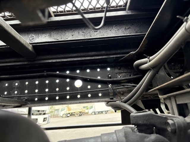 MITSUBISHI CANTER 2015