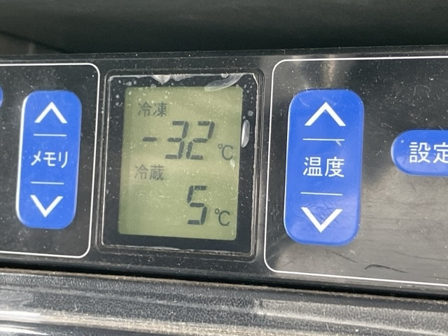 MITSUBISHI CANTER 2016