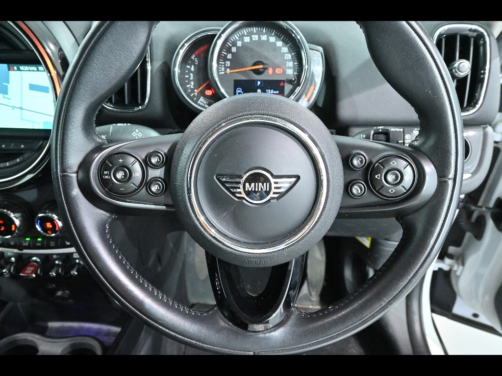 BMW MINI 2019