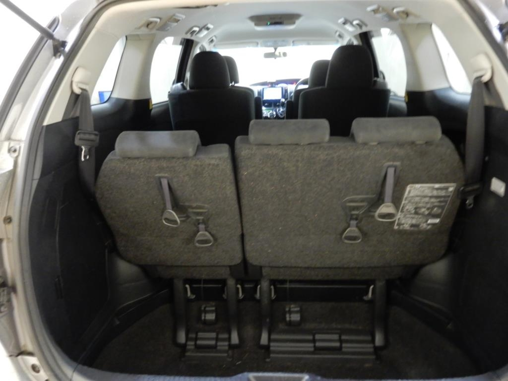 TOYOTA ESTIMA 2013