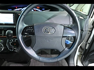 TOYOTA ESTIMA 2012
