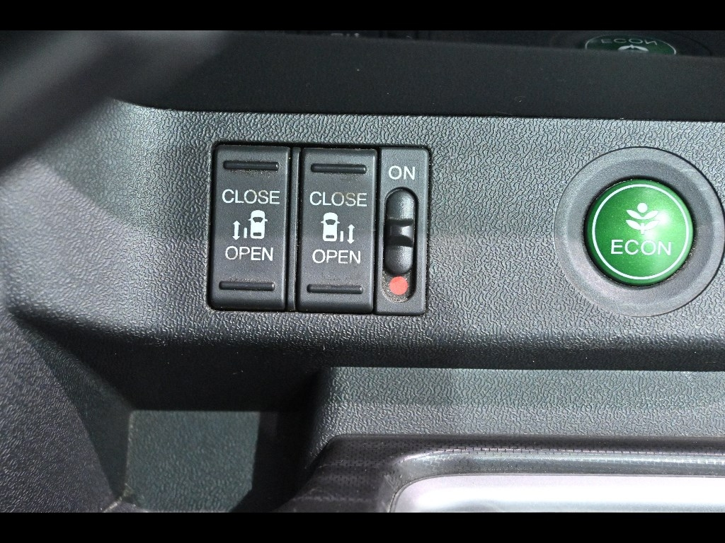 HONDA STEP WAGON 2015