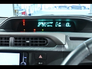 TOYOTA AQUA 2013