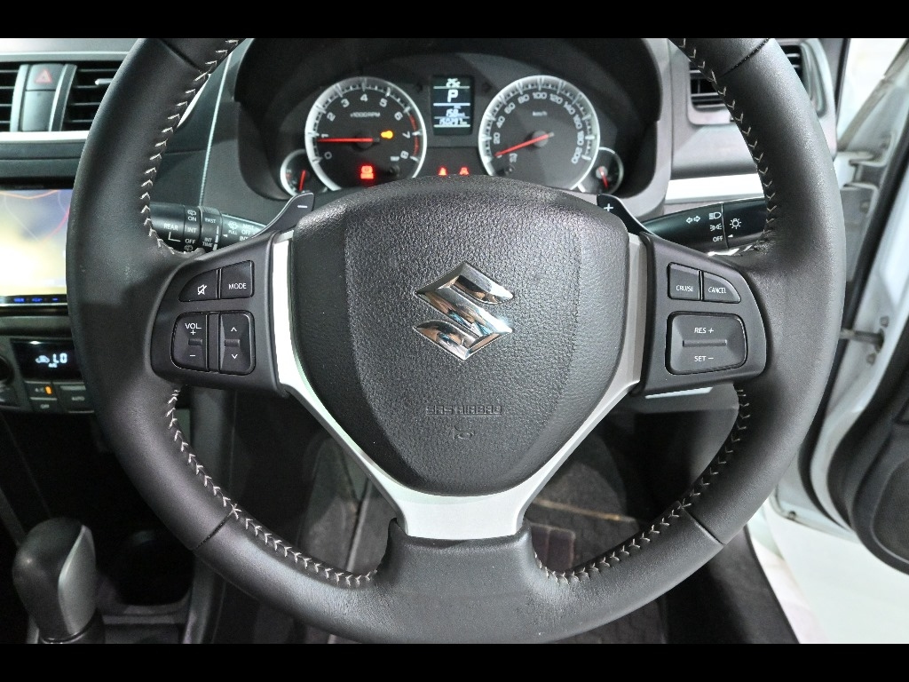 SUZUKI SWIFT 2014