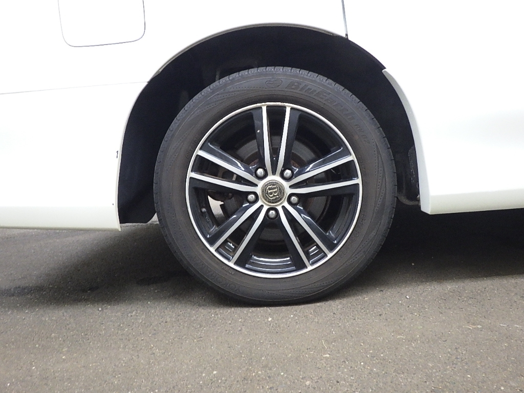 NISSAN SERENA 2012
