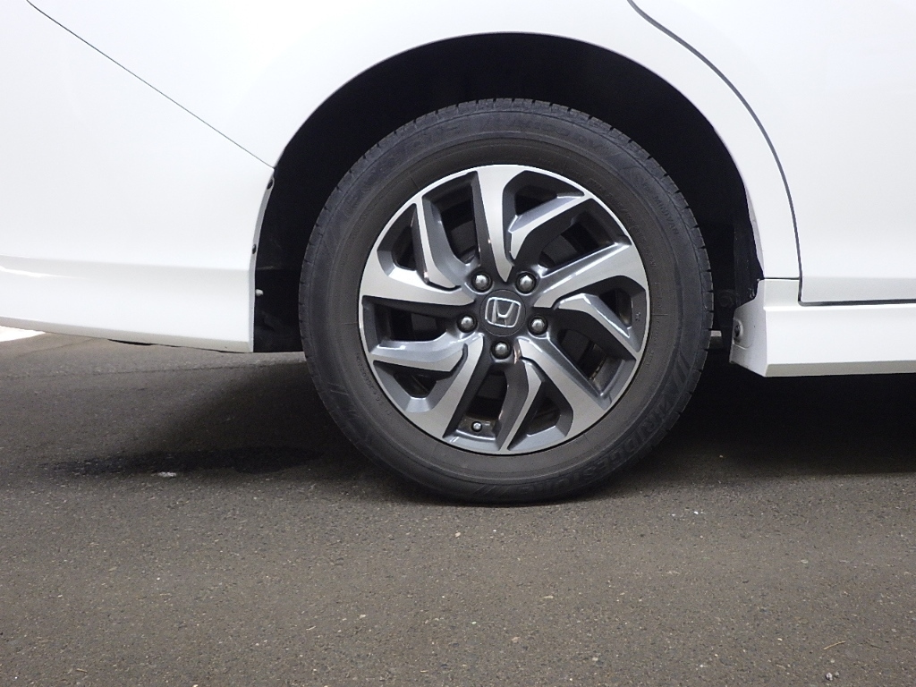 HONDA STEP WAGON 2016