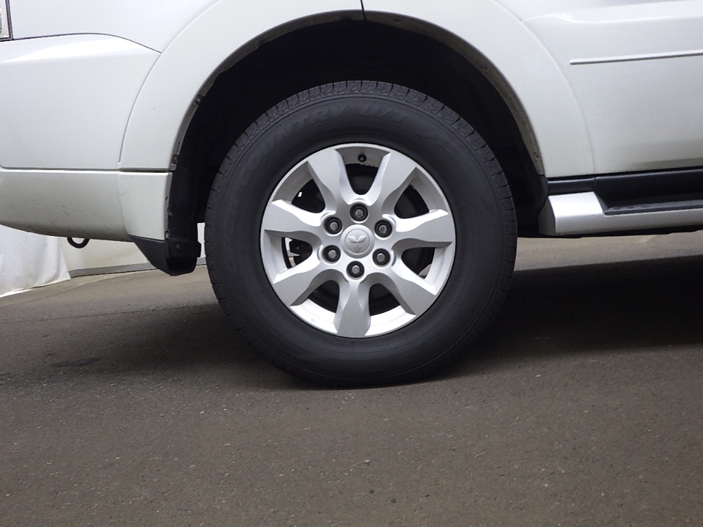 MITSUBISHI PAJERO 2011