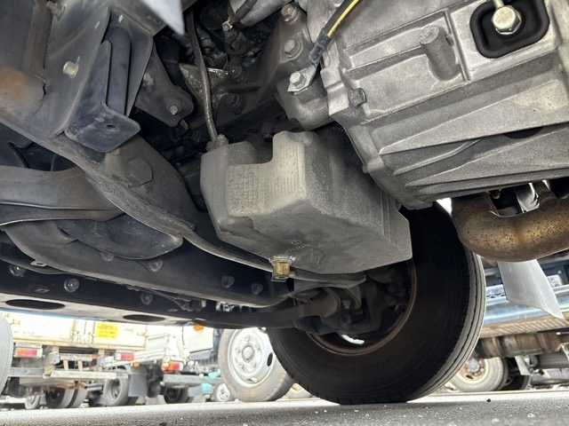 MITSUBISHI CANTER 2015