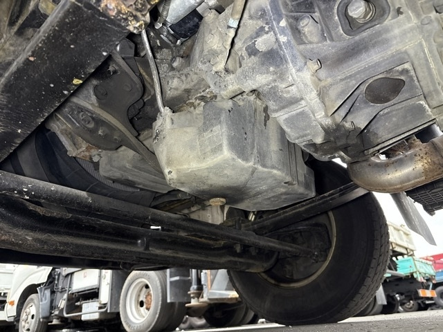 MITSUBISHI CANTER 2015