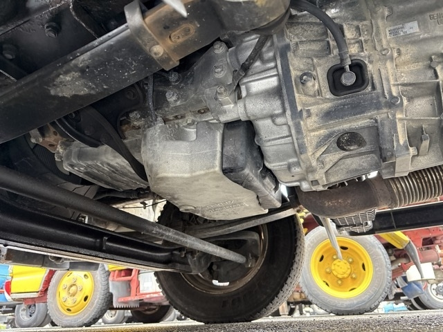 MITSUBISHI CANTER 2015