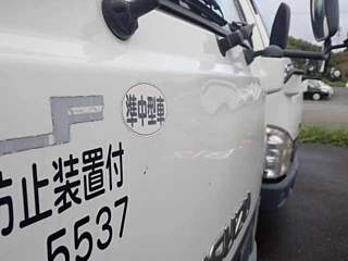 ISUZU ELF 2010