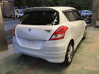 SUZUKI SWIFT 2015