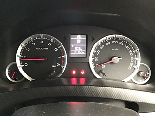 SUZUKI SWIFT 2015