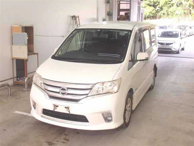 NISSAN SERENA 2013